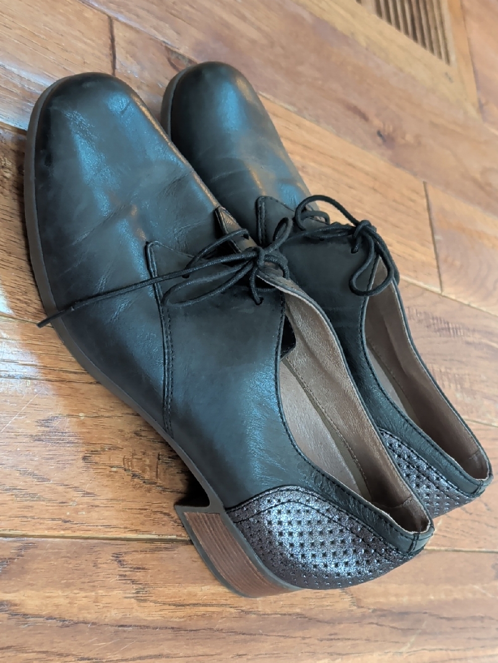 Dankso Louise Academia Black Lace-Up Low Heel Oxfords - Picture 4 of 9